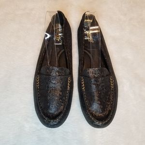 NWOT Born Metallic Python Print Leather Loafers